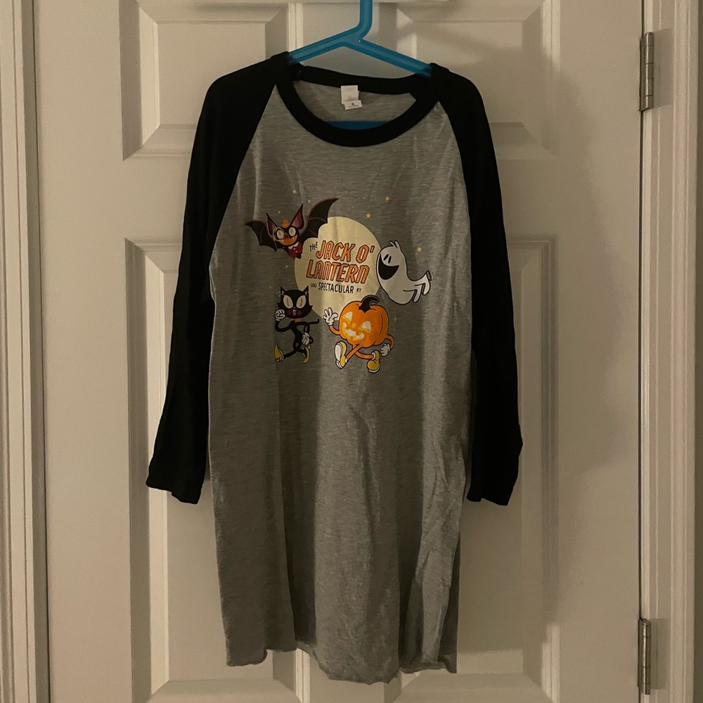 Tultex Black and Gray Raglan Shirt